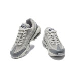 Nike Air Max 95 'Wolf Grey Midnight Navy' FD0663-001 メンズ スニーカー Airクッション技術搭載 Nike Air Max 95 'Wolf Grey Midnight Navy' FD0663-001 メンズ エアクッション スニーカー – Air Max クッション付きのスタイリッシュなグレーとネイビーのカラーバリエーション