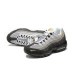 Nike Air Max 95 FD9775-001 メンズスニーカー – Air Maxクッションで快適さとスタイリッシュなデザイン Nike Air Max 95 FD9775-001 メンズスニーカー – アイコニックなAir Maxクッションとスタイリッシュなデザイン
