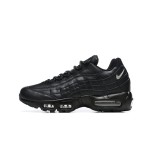 Nike Air Max 95 Essential 'Triple Black 20/23' CI3705-001 メンズ用オールブラックランニングシューズ Nike Air Max 95 Essential 'Triple Black 20/23' メンズ用エアクッションテクノロジー付きランニングシューズ