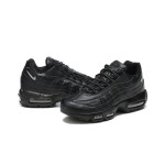 Nike Air Max 95 Essential 'Triple Black 20/23' CI3705-001 メンズ用オールブラックランニングシューズ Nike Air Max 95 Essential 'Triple Black 20/23' メンズ用エアクッションテクノロジー付きランニングシューズ