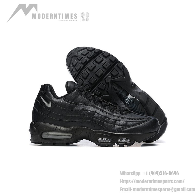 Nike Air Max 95 Essential 'Triple Black 20/23' CI3705-001 メンズ用オールブラックランニングシューズ Nike Air Max 95 Essential 'Triple Black 20/23' メンズ用エアクッションテクノロジー付きランニングシューズ