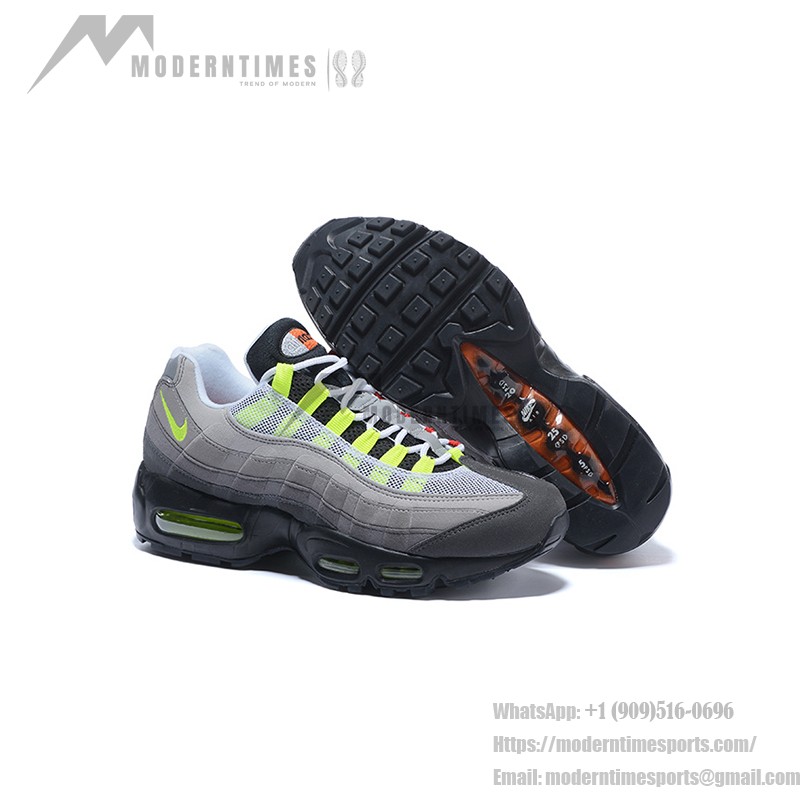 Nike Air Max 95 OG QS 810374-078 グレー&セーフティオレンジ スニーカー Nike Air Max 95 OG QS 810374-078 グレー&セーフティオレンジ スニーカー 側面図