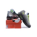 Nike Air Max 95 OG QS 810374-078 グレー&セーフティオレンジ スニーカー Nike Air Max 95 OG QS 810374-078 グレー&セーフティオレンジ スニーカー 側面図