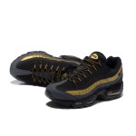Nike Air Max 95 Premium 538416-007 ブラック&メタリックゴールド スニーカー Nike Air Max 95 Premium 538416-007 ブラック&メタリックゴールド スニーカー 側面図