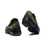 Nike Air Max 95 Premium 538416-007 ブラック&メタリックゴールド スニーカー Nike Air Max 95 Premium 538416-007 ブラック&メタリックゴールド スニーカー 側面図