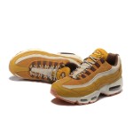 Nike Air Max 95 Premium Wheat Pack 538416-700 スニーカー ウィート、ブラウン、クリームカラーの Nike Air Max 95 Premium Wheat Pack 538416-700 スニーカー