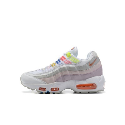 カラフルスタイル：Nike Air Max 95 White Multi DH5722-100 鮮やかなスニーカー - 快適さと個性の完璧な融合