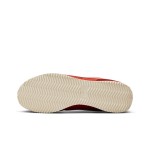 Nike Cortez Picante Red スニーカー Nike Cortez Picante Red DZ2795-601 - 白いディテールが映える大胆な赤のスニーカー