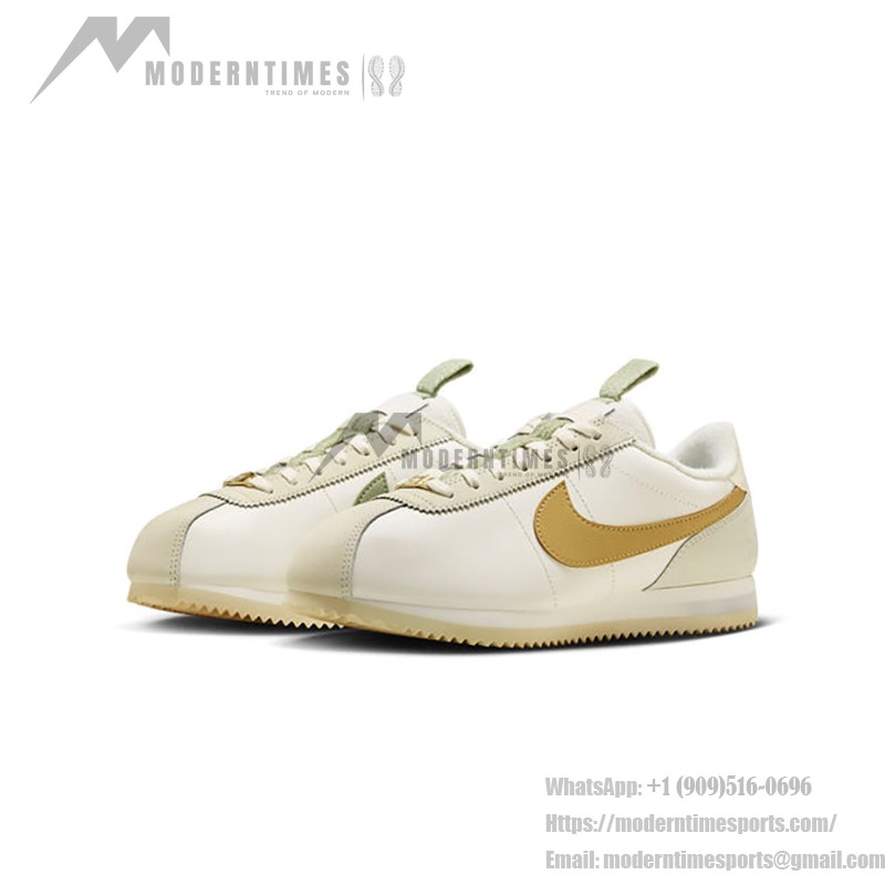 Nike Cortez Sail FV3639-171 - 上品なホワイトとゴールドのスニーカー Nike Cortez Sail FV3639-171 - フローラルディテール付きホワイトとゴールドのスニーカー