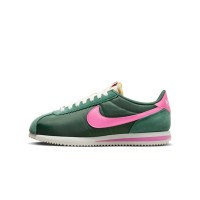Nike Cortez TXT Watermelon HF9994-300 - レトロ感あふれるグリーンとピンクの鮮やかなスニーカー
