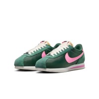 Nike Cortez TXT Watermelon HF9994-300 - レトロ感あふれるグリーンとピンクの鮮やかなスニーカー