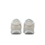 Nike Cortez Pure Platinum Tintスニーカー Nike Cortez Pure Platinum Tint FV5420-001 - シルバートーンのスニーカー