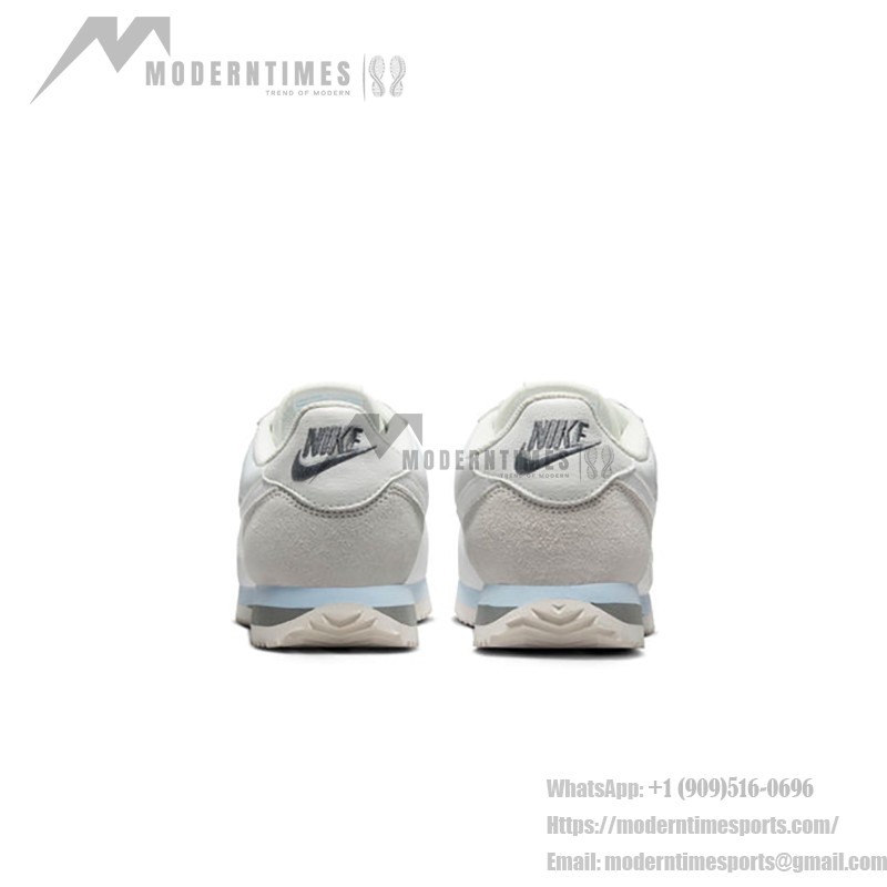 Nike Cortez Summit White Grey HF6410-101 Nike Cortez Summit White Grey HF6410-101 - エレガントなホワイトスニーカー(グレーとブルーの控えめなディテール付き)