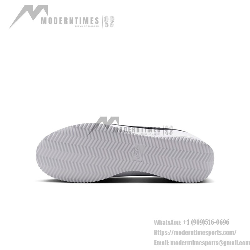 Nike Cortez White Black DM4044-105 Sneakers Nike Cortez White Black DM4044-105 - Classic White Sneakers with Black Details