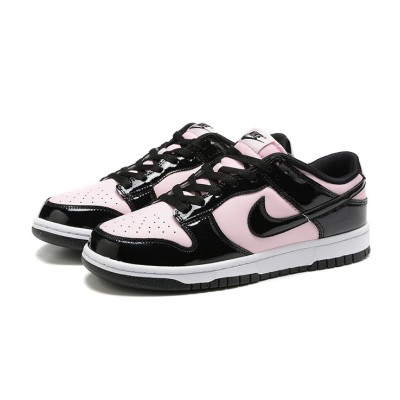 Nike Dunk Low ESS「Pink Black」DJ9955-600 - スタイリッシュなピンク＆ブラック ロートップ スニーカー | カジュアルスタイル
