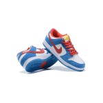 Nike Dunk Low GS CW1590-104 – トレンディな子供向けスニーカー、快適でスタイリッシュ Nike Dunk Low GS CW1590-104 – クラシックなロートップスニーカー、子供向けの快適でスタイリッシュなデザイン