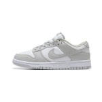 Nike Dunk Low "Grey Fog" (DD1391-103) Nike Dunk Low "Grey Fog" ミニマルなグレーとホワイトのスニーカー