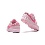 Nike Dunk Low SE "Triple Pink" - スタイリッシュなレディーススニーカー Nike Dunk Low SE "Triple Pink" スニーカー (DH9756-600) - レディースローカットバスケットボールシューズ