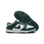 Nike Dunk Low "Varsity Green" DD1391-101 カジュアルとスポーツ用のクラシックな緑と白のスニーカー Nike Dunk Low "Varsity Green" DD1391-101 緑と白のスニーカー サイドビュー