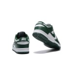 Nike Dunk Low "Varsity Green" DD1391-101 カジュアルとスポーツ用のクラシックな緑と白のスニーカー Nike Dunk Low "Varsity Green" DD1391-101 緑と白のスニーカー サイドビュー