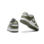 Nike Dunk Low WMNS "Medium Olive" スタイリッシュな女性向けスニーカー Nike Dunk Low WMNS "Medium Olive" レディース オリーブグリーン ホワイト スニーカー