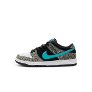 Nike SB Dunk Low "Elephant" スケートシューズ BQ6817-009 - アイコニックな象柄、スタイリッシュで耐久性抜群