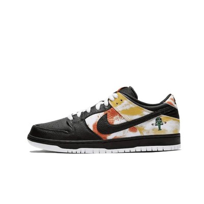 Nike SB Dunk Low “Raygun Tie-Dye” スケートシューズ BQ6832-001 - 鮮やかで大胆なタイダイデザイン、パフォーマンスとストリートウェアに最適な耐久性と快適さ