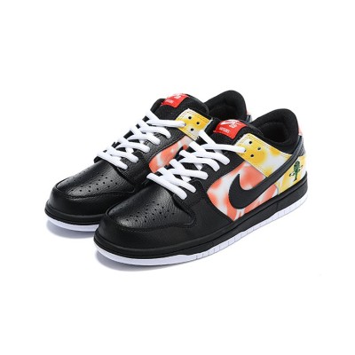 Nike SB Dunk Low “Raygun Tie-Dye” スケートシューズ BQ6832-001 - 鮮やかで大胆なタイダイデザイン、パフォーマンスとストリートウェアに最適な耐久性と快適さ