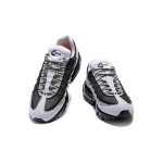 Nike Air Max 95 Essential 749766-005 ブラック&ウルフグレー スニーカー Nike Air Max 95 Essential 749766-005 ブラック&ウルフグレー スニーカー 側面図