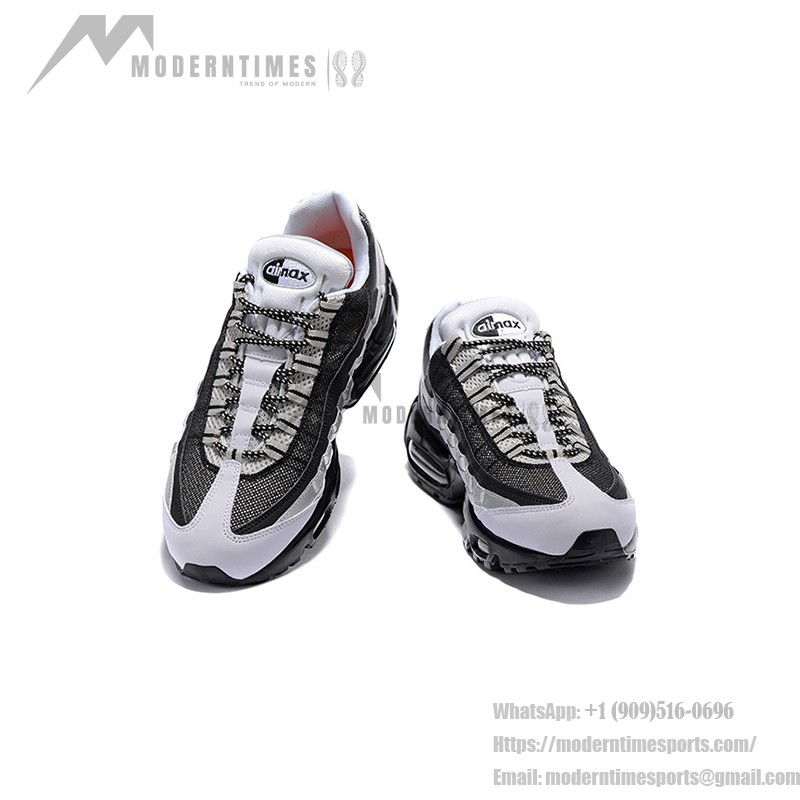 Nike Air Max 95 Essential 749766-005 ブラック&ウルフグレー スニーカー Nike Air Max 95 Essential 749766-005 ブラック&ウルフグレー スニーカー 側面図