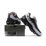 Nike Air Max 95 Essential 749766-005 ブラック&ウルフグレー スニーカー Nike Air Max 95 Essential 749766-005 ブラック&ウルフグレー スニーカー 側面図
