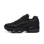 Nike Air Max 95 Triple Black 807443-001 クラシックスニーカー Nike Air Max 95 Triple Black 807443-001 オールブラッククラシックスニーカー