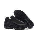 Nike Air Max 95 Triple Black 807443-001 クラシックスニーカー Nike Air Max 95 Triple Black 807443-001 オールブラッククラシックスニーカー