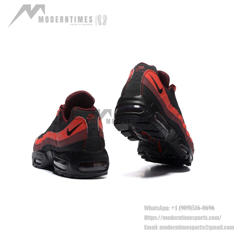 Nike Air Max 95 Essential 749766-600 レッド&ブラック スニーカー Nike Air Max 95 Essential 749766-600 レッド&ブラック スニーカー 側面図