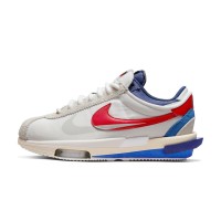 ナイキ x sacai Zoom Cortez SP OG DQ0581-100 - モダンな赤、白、青の配色とZoomクッションで快適さを実現したスニーカー