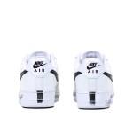 PEACEMINUSONE x Nike Air Force 1 Low 'Para-Noise' - 芸術的なコラボスニーカー PEACEMINUSONE x Nike Air Force 1 Low 'Para-Noise' DD3223-100 - グラフィティデザインを取り入れた白いレザースニーカー
