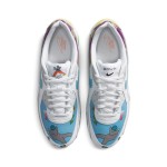 Ruohan Wang x Nike Air Max 90 Flyleather - 芸術的&エコフレンドリー Ruohan Wang x Nike Air Max 90 Flyleather CZ3992-900、カラフルな抽象的パターンとグリーンのアクセントが特徴