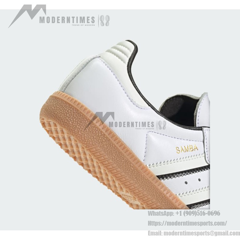 Adidas Samba OG IH5585 - Kids' Classic Sneakers in White and Black Adidas Samba OG IH5585 kids' white leather sneakers with black stripes and gum sole