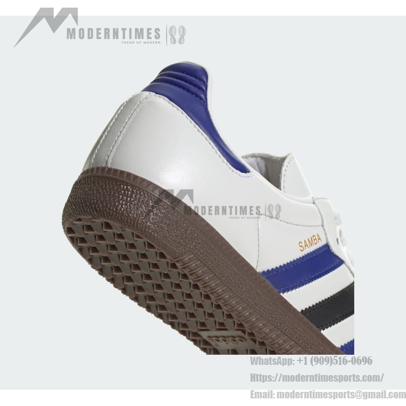 Adidas Samba OG ID1381 - クラシックなストリートウェアスニーカー Adidas Samba OG ID1381 - 青と黒のストライプが入った白レザースニーカー
