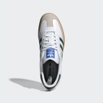 Adidas Samba OG Shoes IE3437 - グリーンストライプとレトロソールが特徴のホワイトレザースニーカー Adidas Samba OG Shoes IE3437 - グリーンストライプとガムソール付きホワイトレザー スニーカー