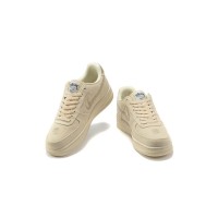 Stüssy x Nike Air Force 1 Low CZ9084-200 - プレミアムヘンプアッパーとサステイナブルなスタイルが特徴のフォッシルストーンスニーカー