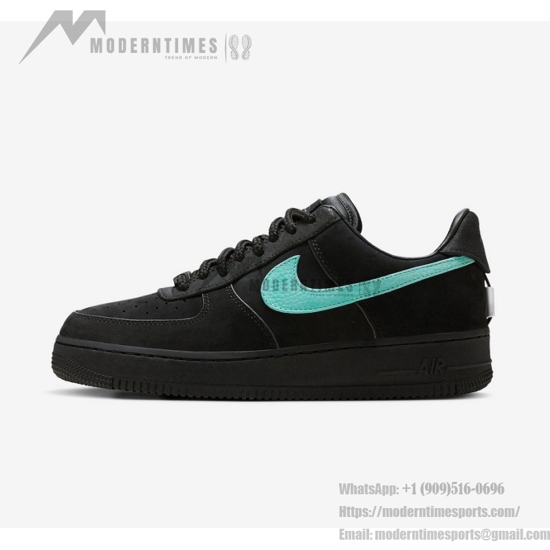 Tiffany & Co. x Nike Air Force 1 Low DZ1382-001 - 高級感溢れるブラックスニーカー Tiffany & Co. x Nike Air Force 1 Low DZ1382-001 - ティファニーブルーのスウッシュが特徴のブラックスエードスニーカー
