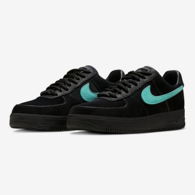 Tiffany & Co. x Nike Air Force 1 Low DZ1382-001 - ティファニーブルーのスウッシュが特徴のプレミアムブラックスエードスニーカー