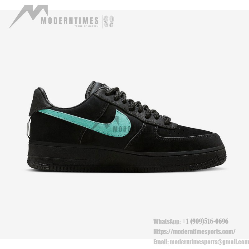 Tiffany & Co. x Nike Air Force 1 Low DZ1382-001 - 高級感溢れるブラックスニーカー Tiffany & Co. x Nike Air Force 1 Low DZ1382-001 - ティファニーブルーのスウッシュが特徴のブラックスエードスニーカー