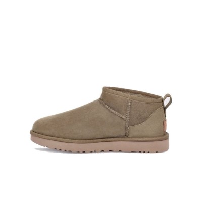 UGG クラシック ウルトラ ミニ アンテロープ：軽量で快適、日常に最適なスタイル