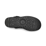 UGG クラシック ウルトラ ミニ アンテロープ ブラック 1116109 – スタイリッシュな快適さ UGG クラシック ウルトラ ミニ アンテロープ ブラック 1116109 ブーツ – スタイリッシュで暖かいデザイン