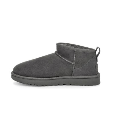UGG クラシック ウルトラ ミニ グレー 1116109 - 日常の快適さのためのふわふわシープスキンブーツ