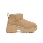 UGG クラシック ウルトラ ミニ ニューハイツ 1158311 - プラットフォームソール付きトレンディシープスキンブーツ UGG クラシック ウルトラ ミニ ニューハイツ 1158311 - プラットフォームソール付きシープスキンの快適さ