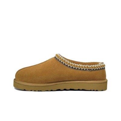 UGG レディース タスマン スリッパ チェスナット 5950-CHE - 室内外で履ける快適なシープスキンライニングのスエードスリッパ