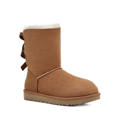 UGG レディース ベイリー ボウ II ブーツ チェスナット 1016225 - シープスキンライニングとリボンディテールが特徴のスタイリッシュなスエードブーツ